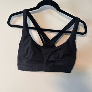 Lululemon Black Free to Be Elevated Sports Bra with Cross Straps in Back Size 12